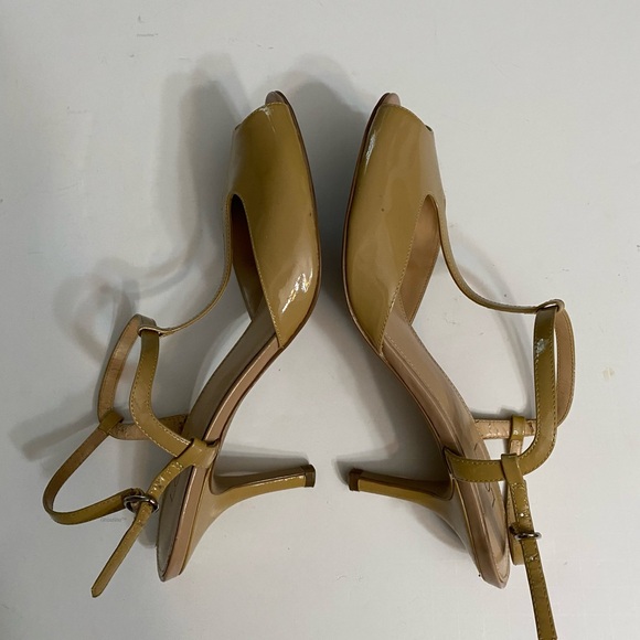 Loft T- Strap Beige patent sandals heels women’s size 8.5M - Picture 4 of 12